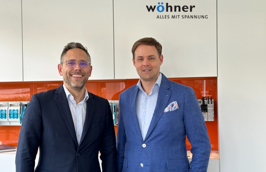 Philipp Steinberger mit Dr. Marco Henry Neumueller