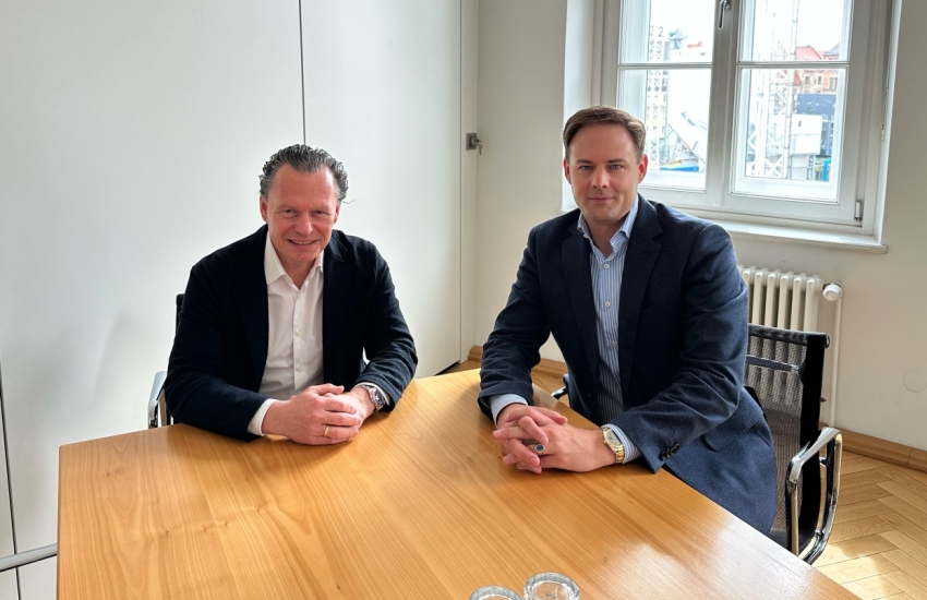 Stefan Eishold und Dr. Marco Henry Neumueller